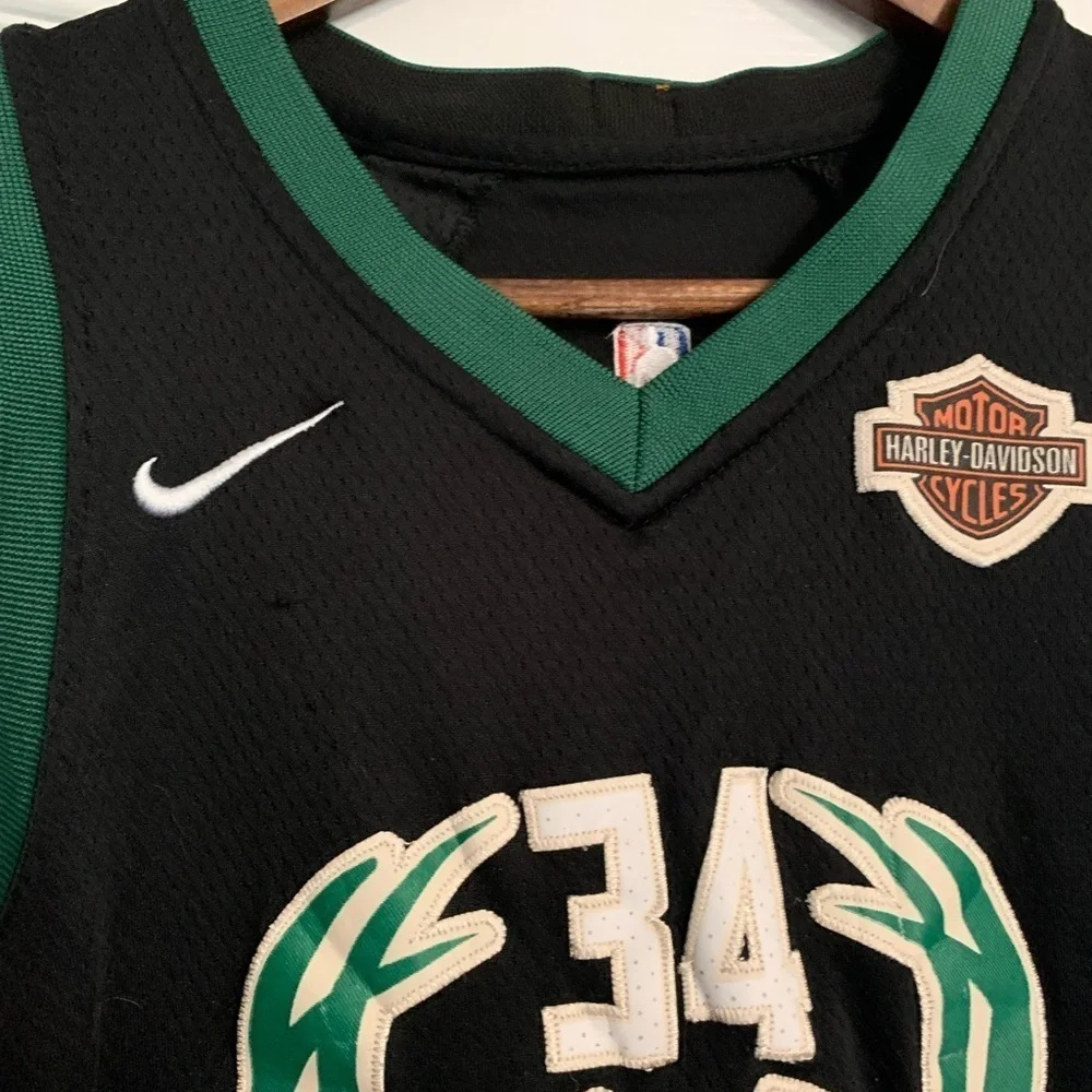 Nike Giannis Antetokounmpo Milwaukee Bucks jersey